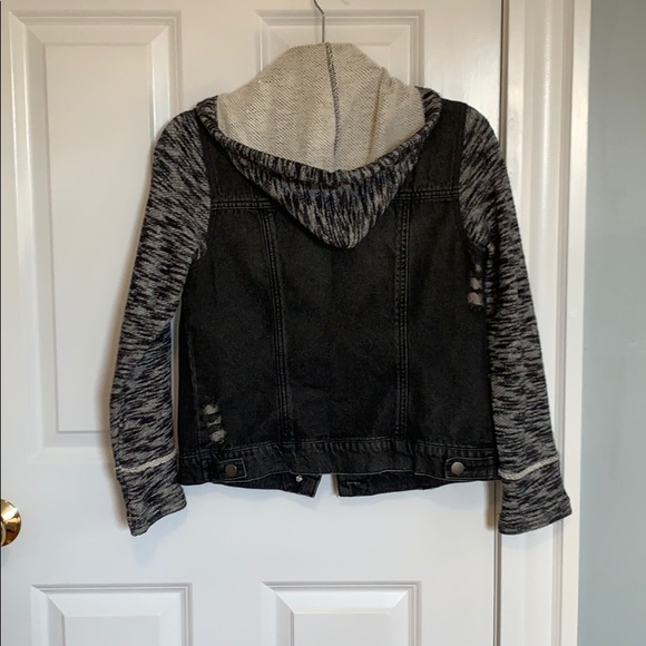 Design Lab Jean Jacket - Size S/P - Picture 2 of 4